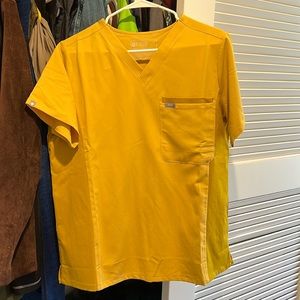 Figs women scrub top